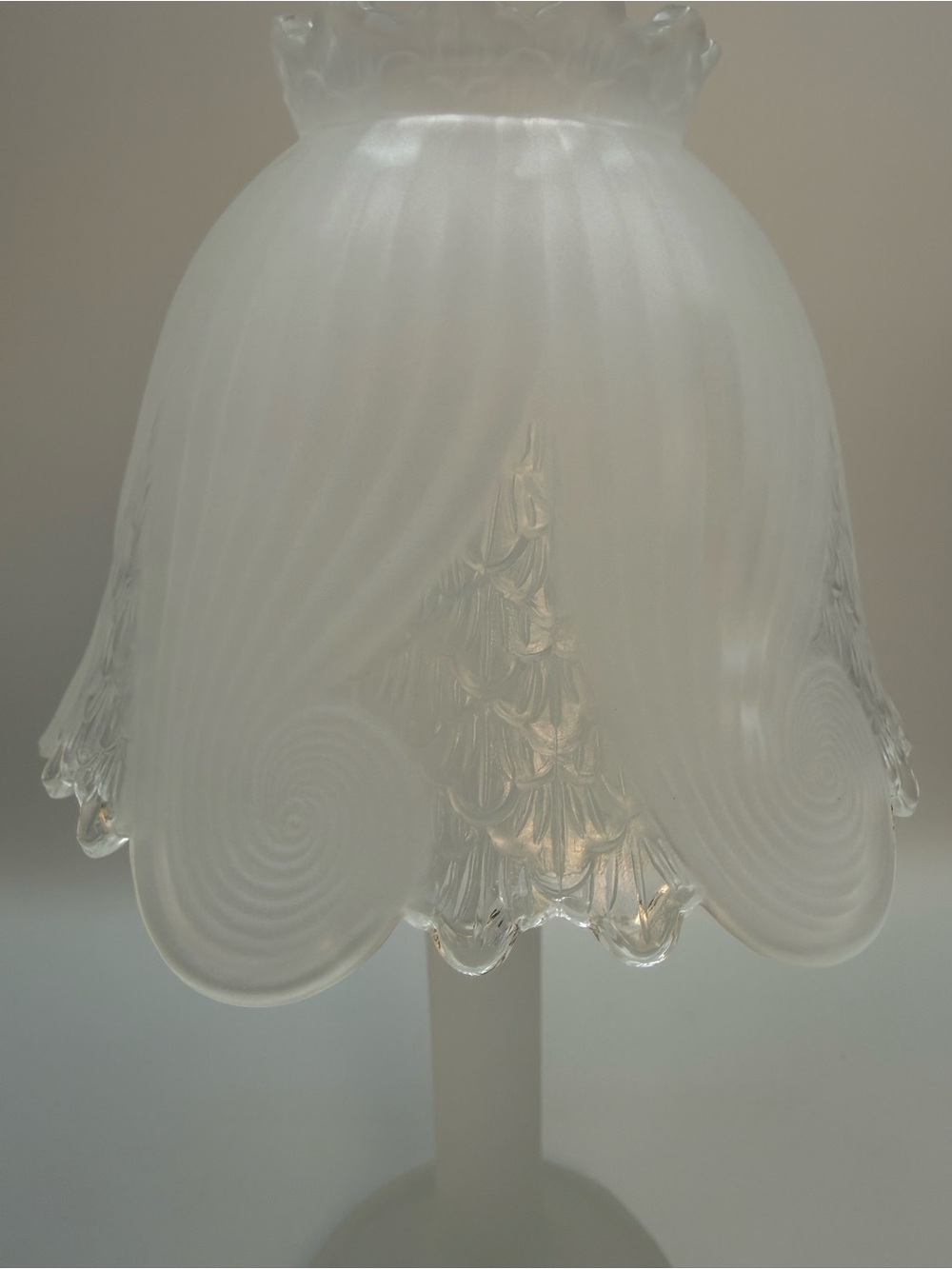 Vintage PartyLite Clairmont Fairy Lamp Satin Frosted Candle Holder - Picture 3 of 9